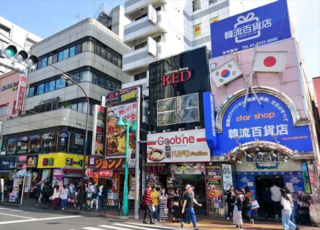 新大久保デートdeプチ旅行気分 食べ歩き韓国グルメも満載 デート日和